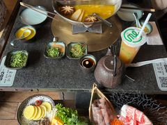-湊湊火锅·茶憩(新中关购物中心店)