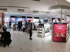 -日上免税店(三径路t3店)