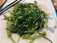 -鑫悦楼煎蟹·16年海鲜大排档