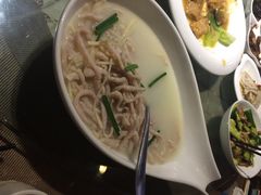闫府私房菜(恒隆广场店)-闫府私房菜·百年鲁菜(恒隆店)