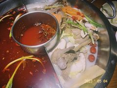 -佬土鹅肠火锅(解放路店)