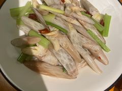 -莲餐厅·湖北菜·潜江小龙虾店(愚园路店)