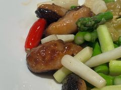 牛肝菌酿虾滑酸辣椒炒藕尖-榕意·川味之美(深业上城店)