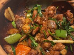 -八府香鸭·啫啫煲(华山路店)