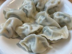 -渝信川菜 · 川味家常菜(财富购物中心店)