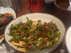 -湖南人家湘菜馆(镇江路店)