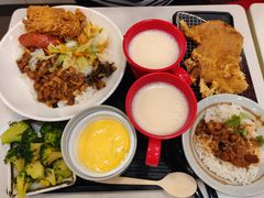 大鸡排卤肉饭-永和大王(宜山店)