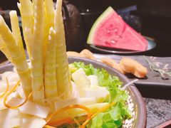 -湊湊火锅·茶憩(新中关购物中心店)