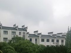 -上海市育民中学