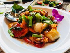 -Chom Cafe and Restaurant