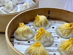 手拆蟹粉小笼包-苏小柳点心·手作小笼包(浦东嘉里城分院)