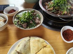 -大众跷脚牛肉馆·非遗传承单位(峨眉山店)