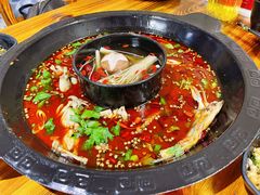 美蛙鱼头红汤锅底-味仙疯美蛙鱼头(清扬路总店)