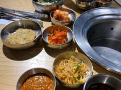 小菜-姜虎东白丁烤肉(恒隆广场店)