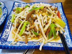 毛草根炒肉丝-老味道1992(武当山店)