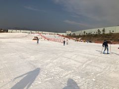 -华彬猛犸滑雪场