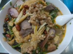 -丽丽三鲜螺蛳粉(田林路店)