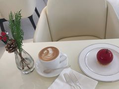 -罗红摄影艺术馆