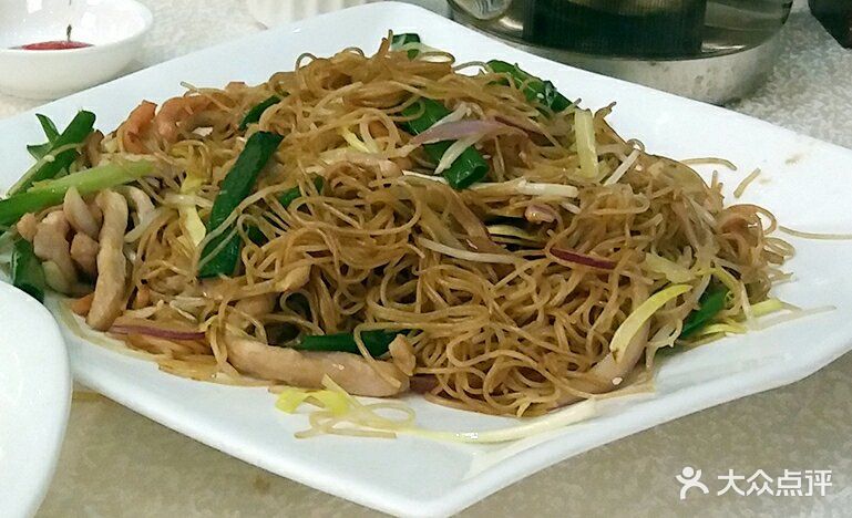 盈喜婚宴海鲜火锅酒楼三丝炒米粉图片 - 第1张