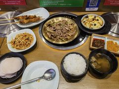 -猪啊牛呀羊啊铜盘烤肉(正大广场店)