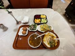 -白金汉爵大酒店-24小时餐厅