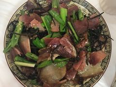 -乡土特色.冷锅鱼.牦牛肉汤锅