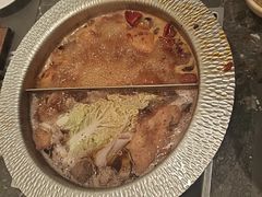 -牛YO寿喜烧·铁板烧和牛火锅自助(市府恒隆店)