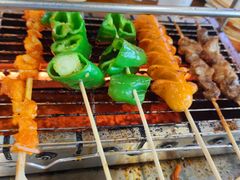 -哈尔滨小酒馆·鲜肉现穿自助烧烤(康新花园店)