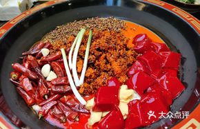 Freshly Made Pork Meatballs with Cilantro