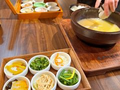 -良米山·云南野生菌过桥米线(上海首店)