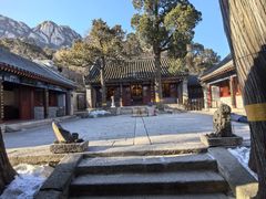 -龙泉寺
