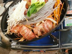 猪肉泡菜火锅-猫头鹰炸鸡