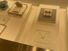 -Tiffany & Co.蒂芙尼
(南京德基广场店)