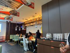 -阿瓦山寨·湘菜现炒·剁椒鱼头王(咸阳总店)