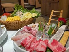 -樾餐厅泰式海鲜火锅(民歌湖店)