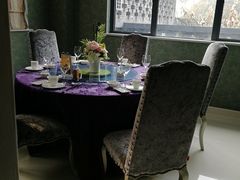 包厢-河畔春天时尚餐厅