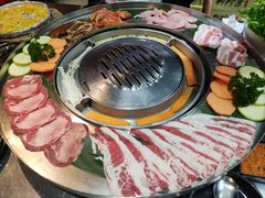 -哈哈碳都·牛肋条无限自助烤肉(台江万达店)