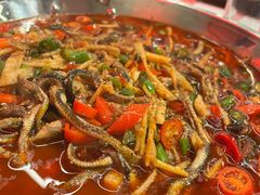 -洪霞餐馆·川菜·鲜货现炒(两江春城店)