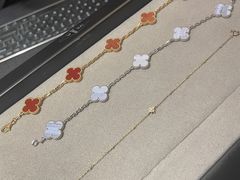 -梵克雅宝(国贸商城店)