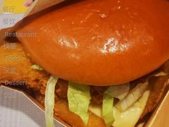 芝芝酪酪堡-麦当劳(斜土路2号店)