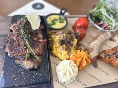-Mark&Mars Restaurant