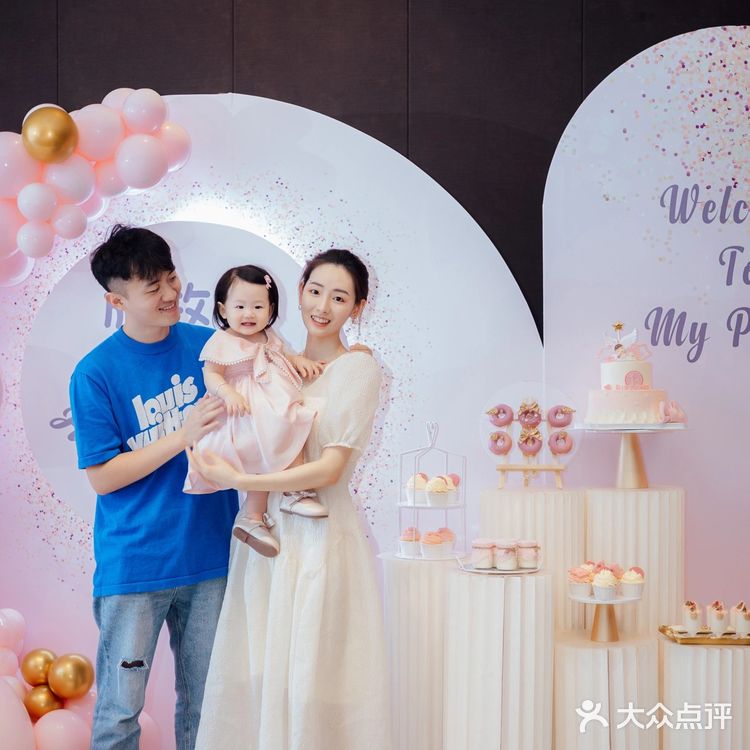 布置1000+     甜品800   超高性价比