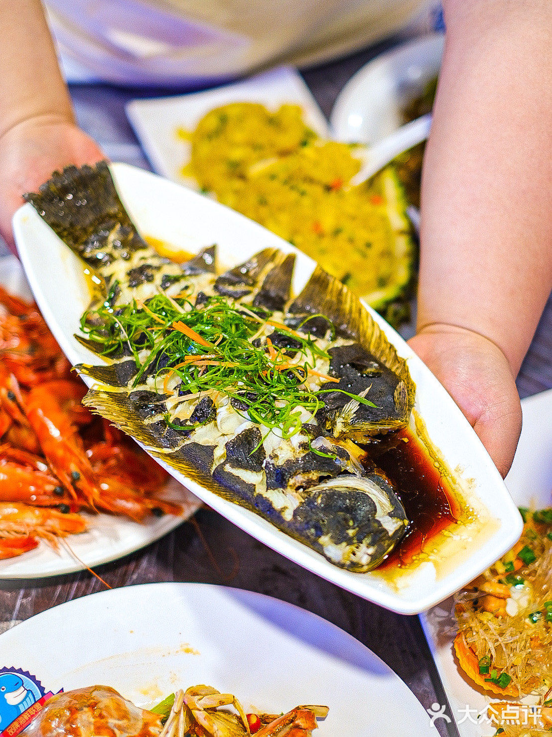 靠海的地方到处都是 但想要吃到好吃又便宜的