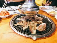 精品牛五花-唯成•韩国炭火烤肉 유성고기