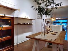 大堂-MAISON门前杂货店