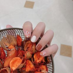 -初NAIL日式美甲美睫沙龙