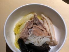 -余欢领鲜火锅(新街口店)