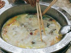 -乙丙丁正宗昭通天麻火腿鸡(总店)