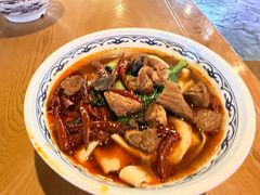 -皖佬板安徽牛肉板面(西站食宝街店)