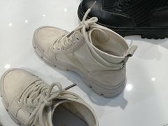 -浙江华贸鞋业服饰城